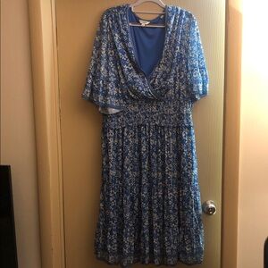 Max Studio Blue and White Floral Midi Dress